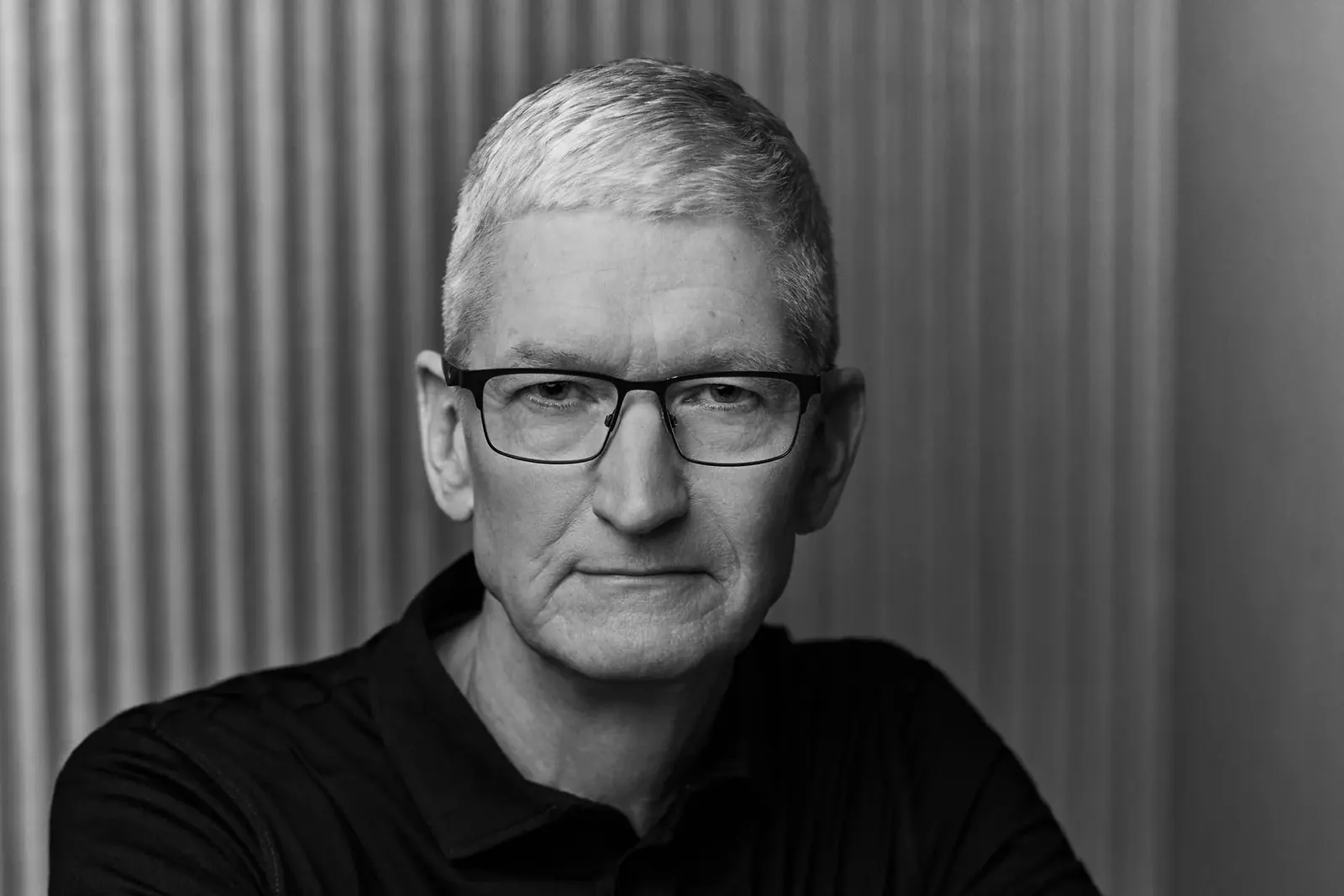 Ritratto in bianco e nero di Tim Cook